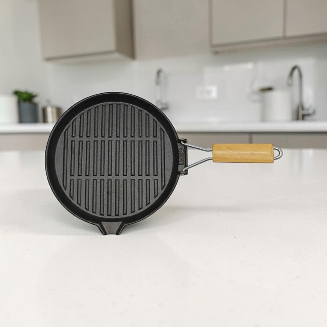 Cast Iron, Kitchen Grill Pan with Wooden Handle, 10.6 Inch